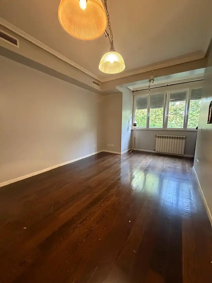 Bedroom of Flat for rent in Madrid  with Air Conditioner and Heating