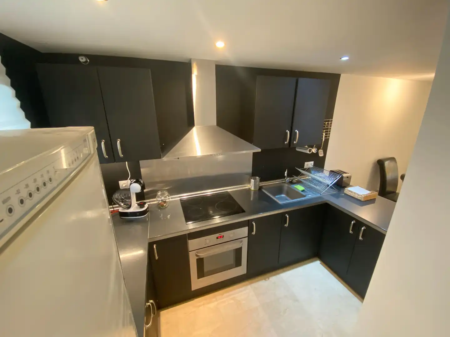 Cocina de Planta baja de alquiler en Estepona con Aire acondicionado, Calefacción y Terraza
