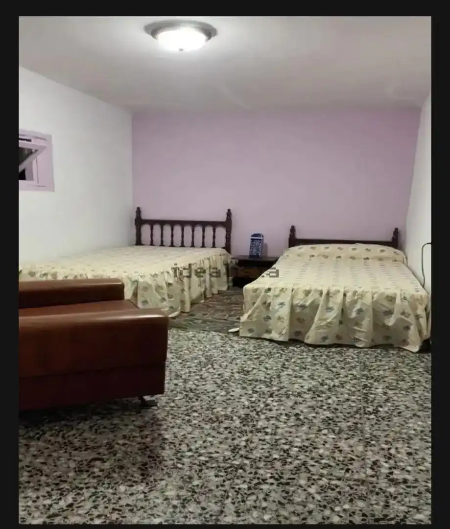 Habitación de Casa adosada en venta en Mira con Trastero, Amueblado y Horno