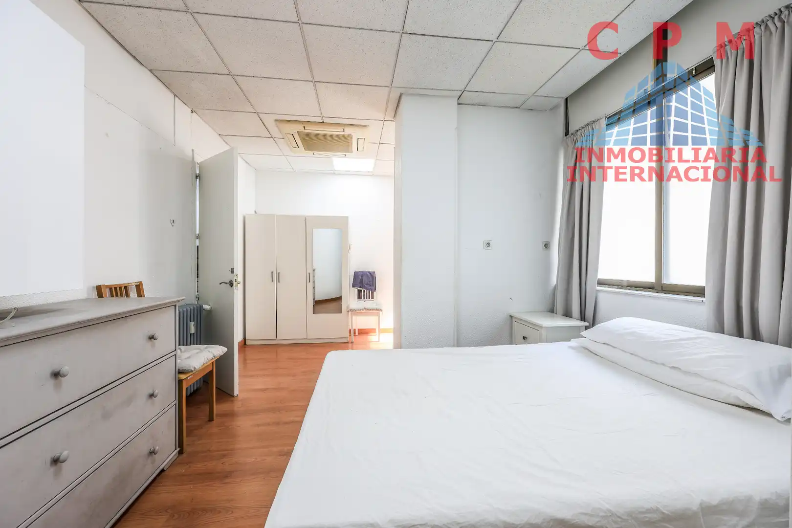 Schlafzimmer von Wohnung zur Miete in Madrid mit Klimaanlage, Heizung und Parkett