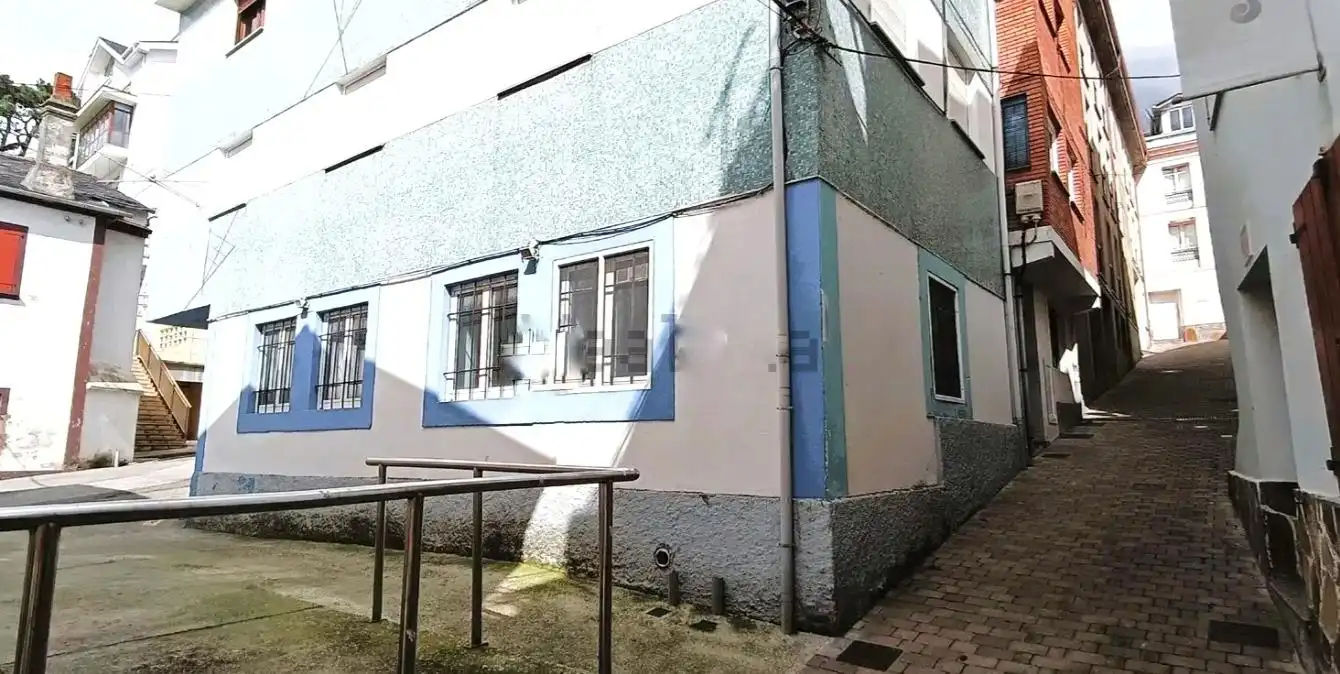 Planta baja en venta en Calle del Comercio, Castropol