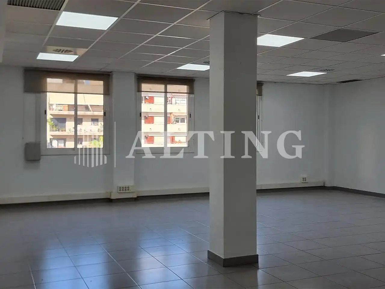 Office space with lift to rent in Entença, imagen 7