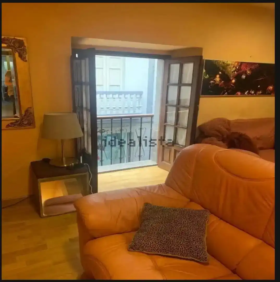Sala d'estar de Apartament en venda en Viveiro amb Balcó