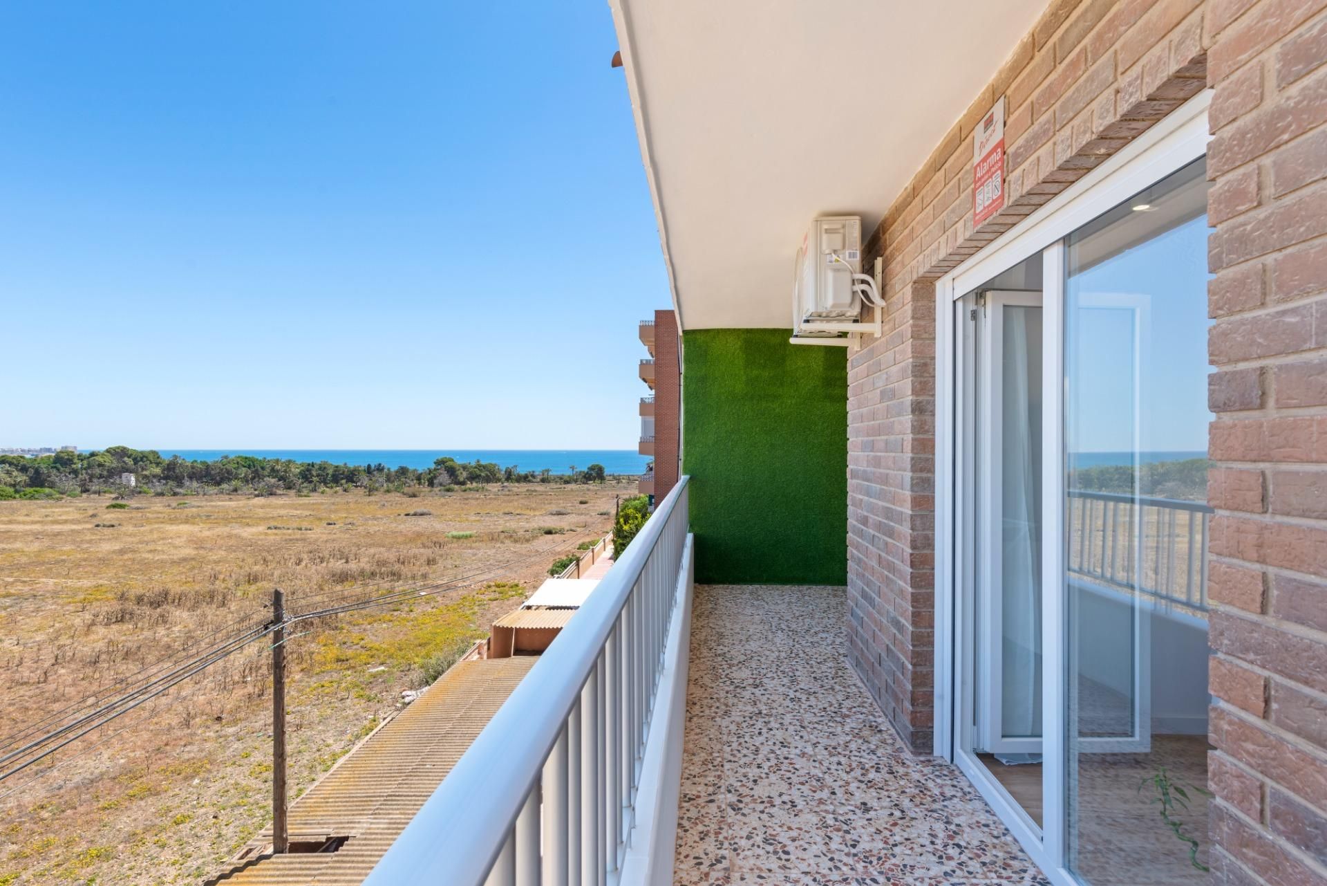 Terrassa de Apartament en venda en Torrevieja amb Aire condicionat, Calefacció i Terrassa