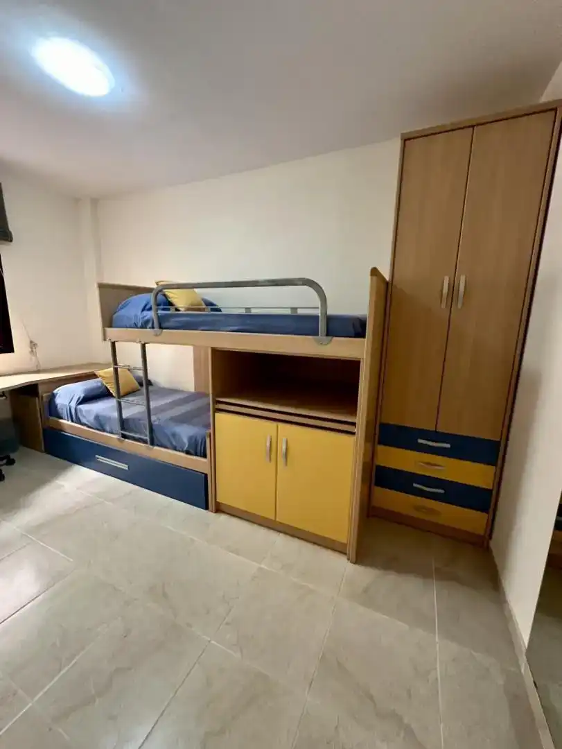 Schlafzimmer von Wohnung zur Miete in Rota mit Möbliert