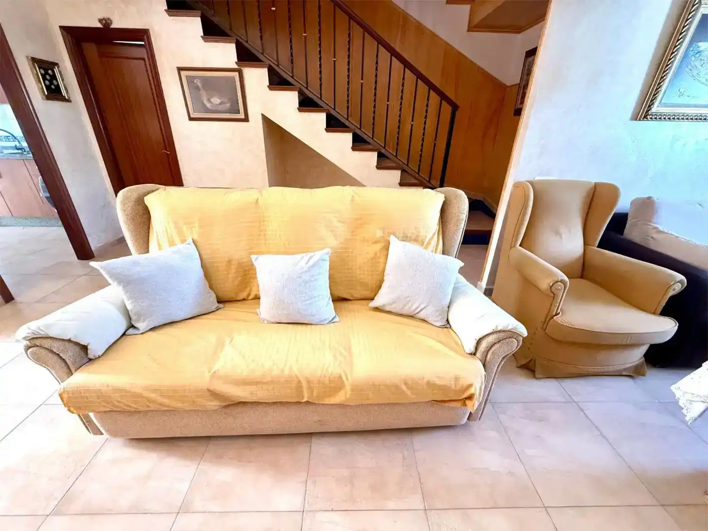 Sala d'estar de Casa adosada en venda en El Pedroso amb Aire condicionat i Balcó