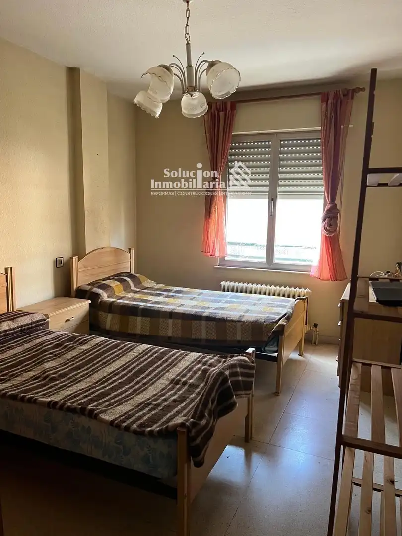 Bedroom of Flat for sale in Salamanca  with Heating, Terrace and Furnished