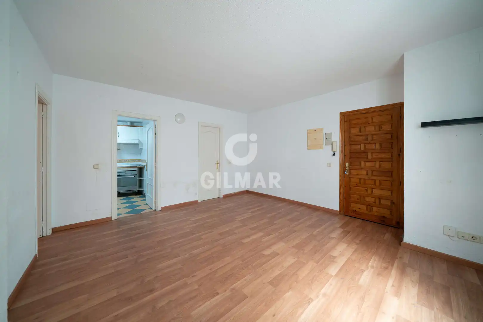 Habitación de Piso en venta en Madrid con Calefacción