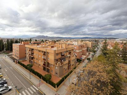 Vista exterior de Apartament en venda en  Granada Capital amb Calefacció