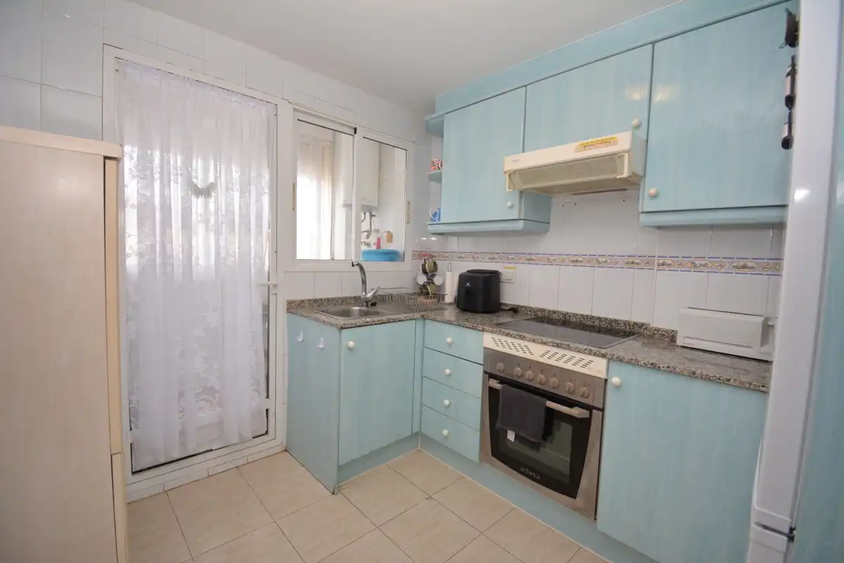 Cuina de Apartament en venda en Dénia amb Terrassa, Forn i Alarma