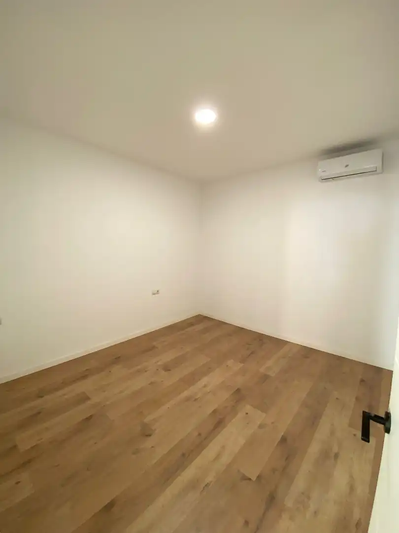 Piso en venta en Barcelona con Parquet y Horno