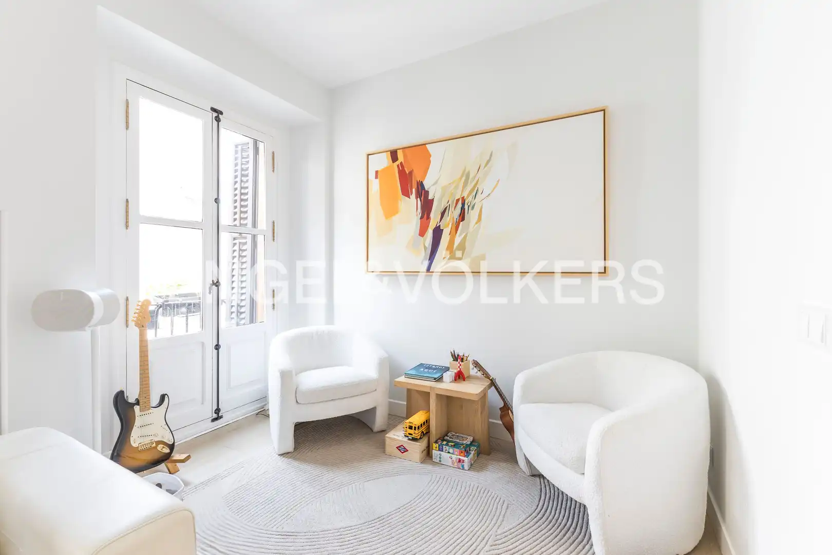 Living room of Flat for sale in Madrid  with Air Conditioner, Heating and Storage room