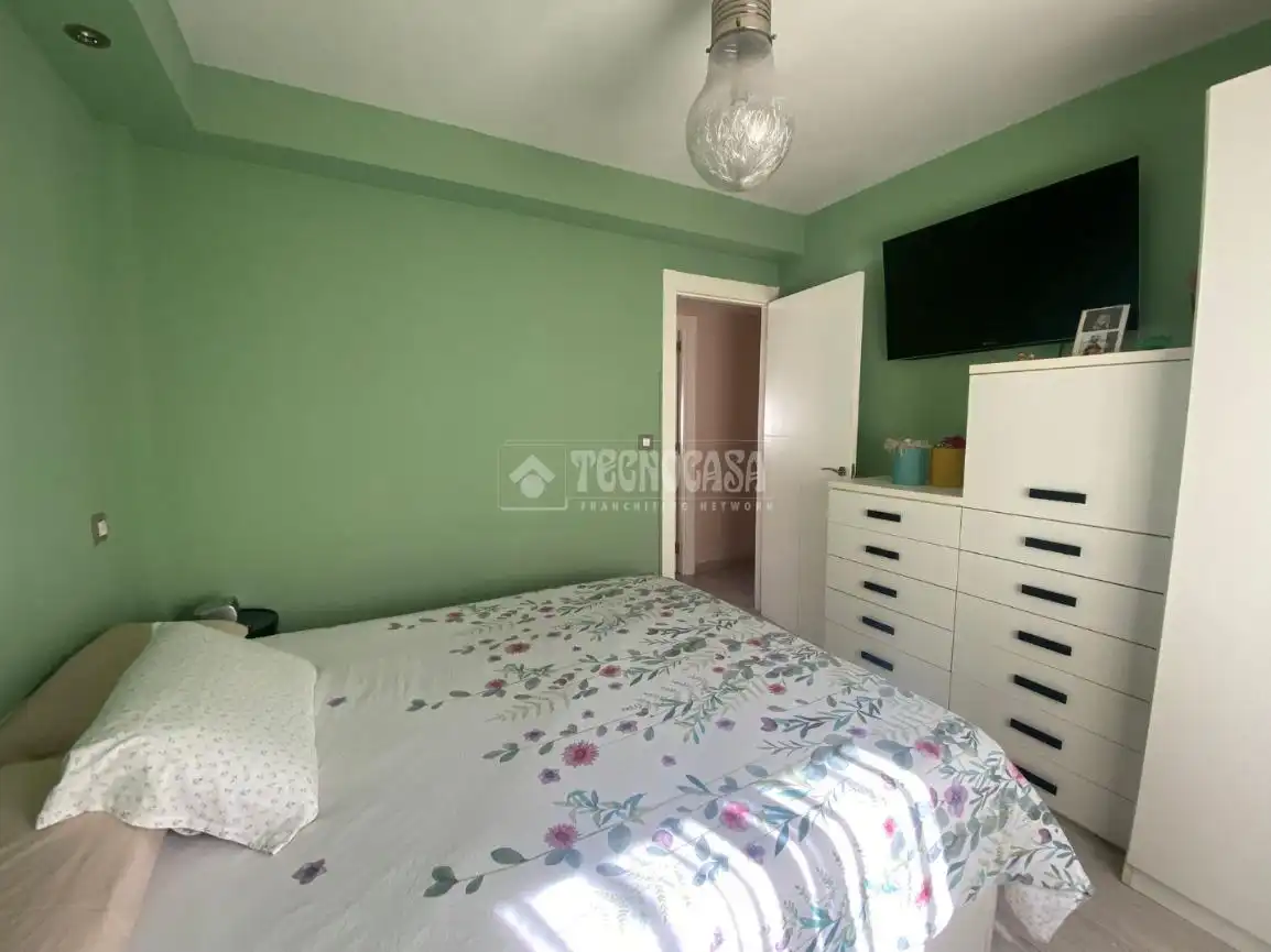 Schlafzimmer von Wohnung zum Verkauf in Zaragoza mit Klimaanlage, Heizung und Parkett