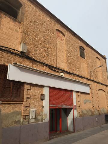 Local comercial en Alquiler en Santa Bàrbara