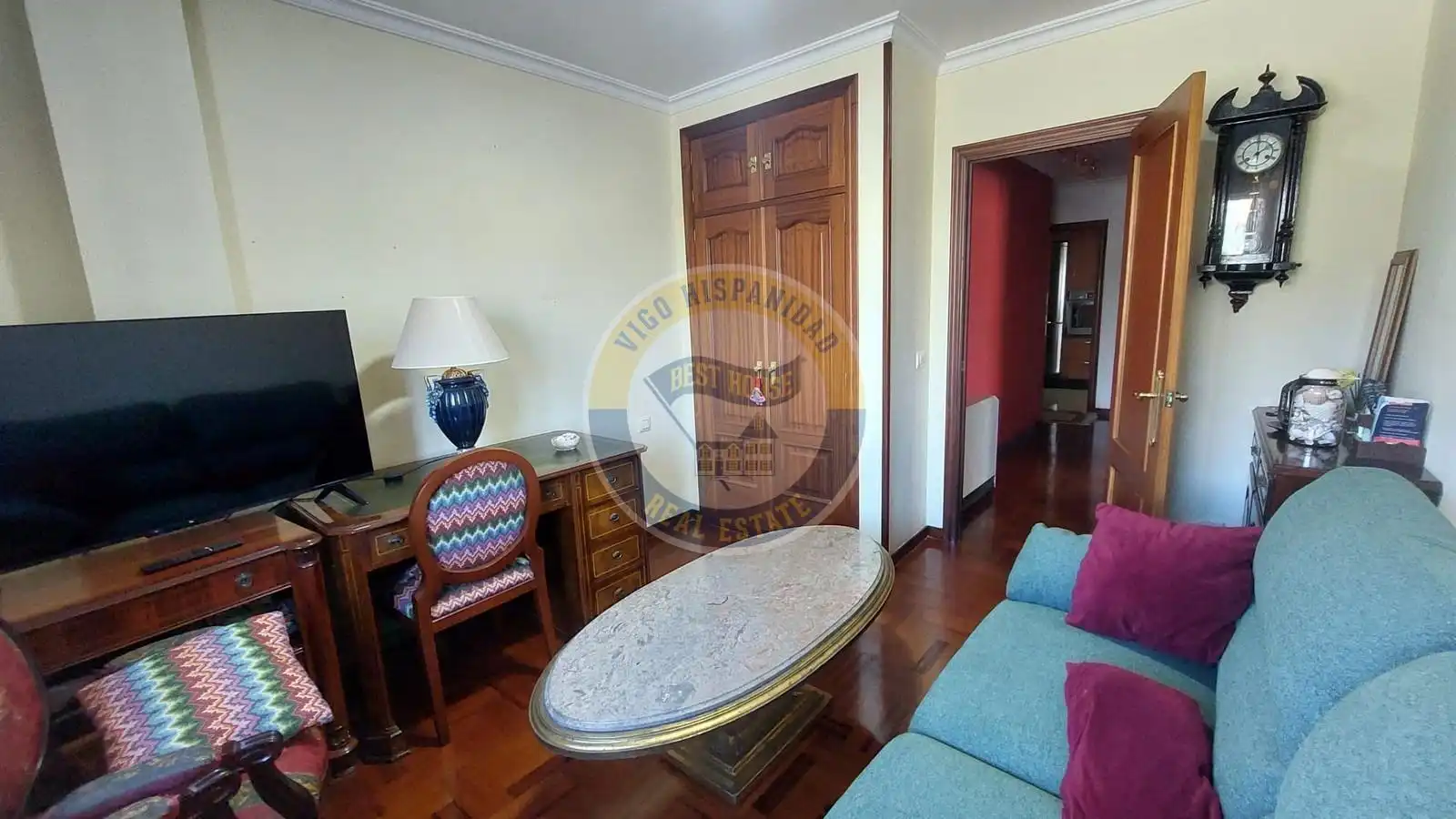 Sala de estar de Piso en venta en Vigo  con Calefacción, Parquet y Trastero