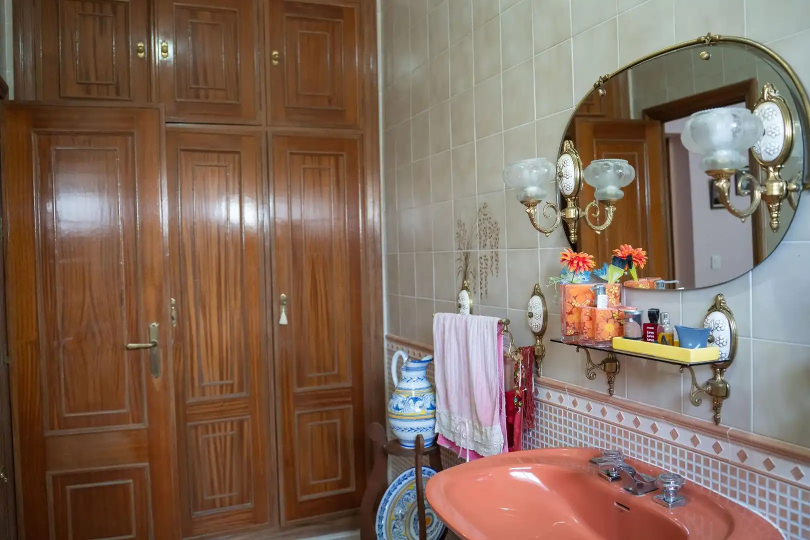 Bathroom of Houses for sale in Gines  with Air Conditioner, Heating and Private garden