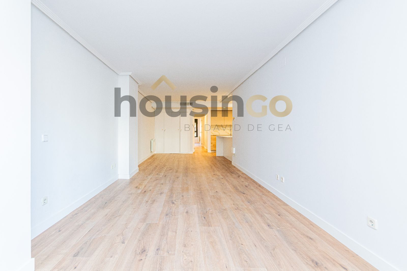 Sala d'estar de Pis de lloguer en Población de Arroyo amb Aire condicionat, Calefacció i Piscina