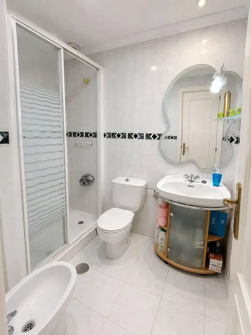 Bathroom of Flat for sale in Alicante / Alacant  with Air Conditioner, Heating and Terrace