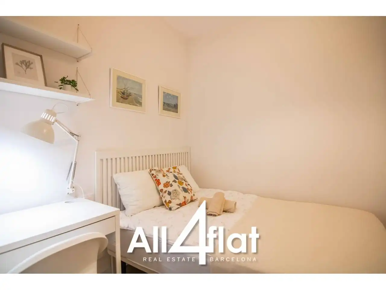 Bedroom of Flat for rent in Barcelona  with Furnished and Alarm