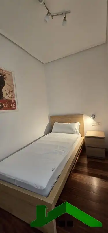 Habitación de Piso de alquiler en Bilbao  con Calefacción, Terraza y Horno