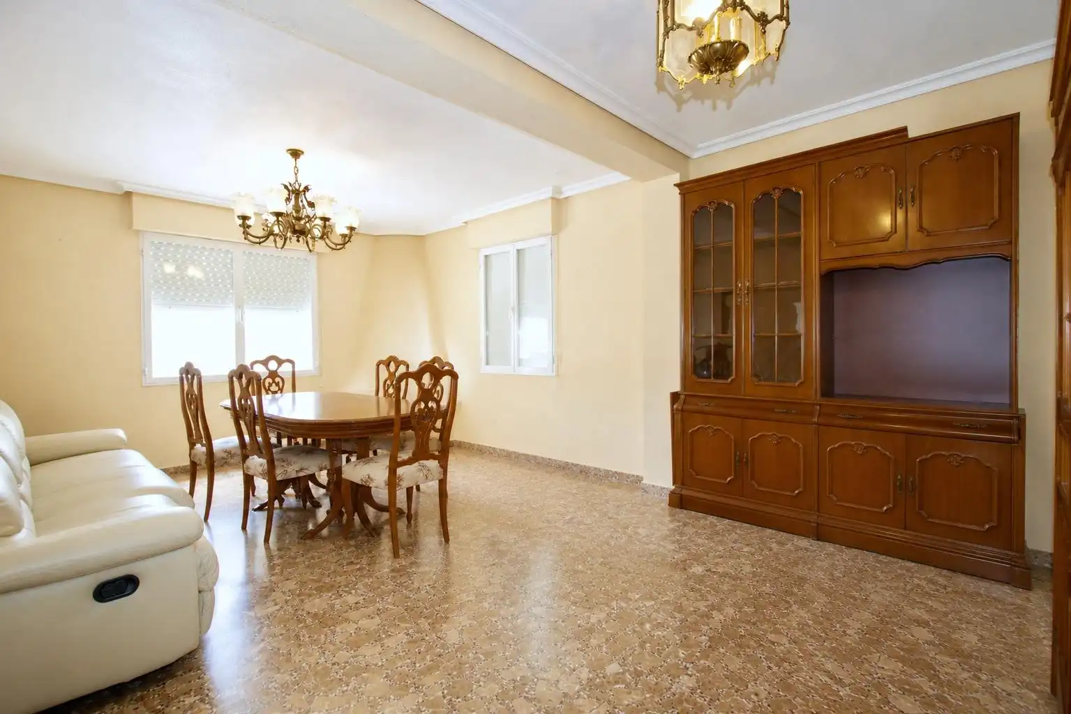 Comedor de Casa o chalet en venta en Elche / Elx con Jardín privado y Alarma