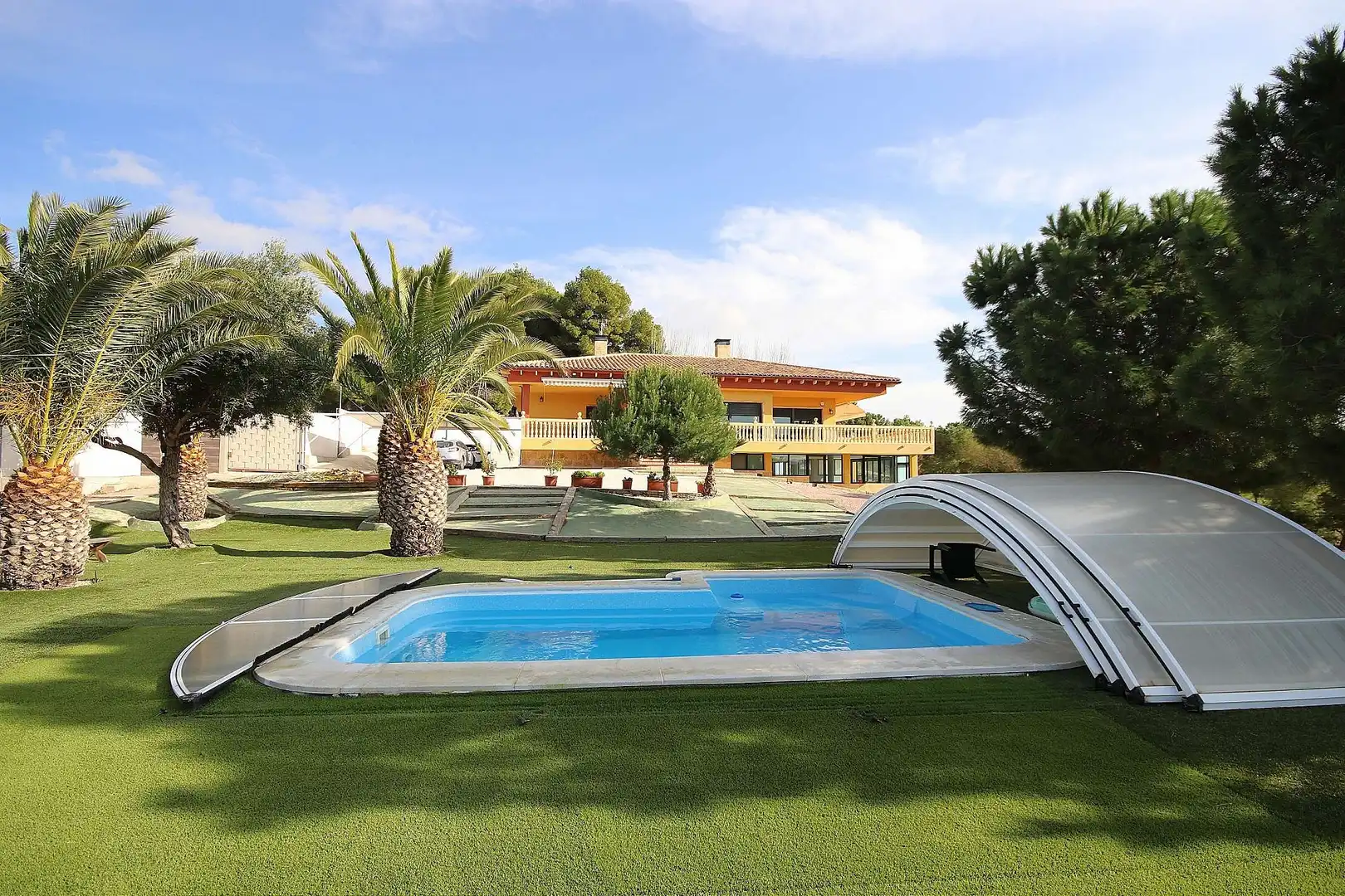 Piscina de Casa o xalet en venda en Petrer