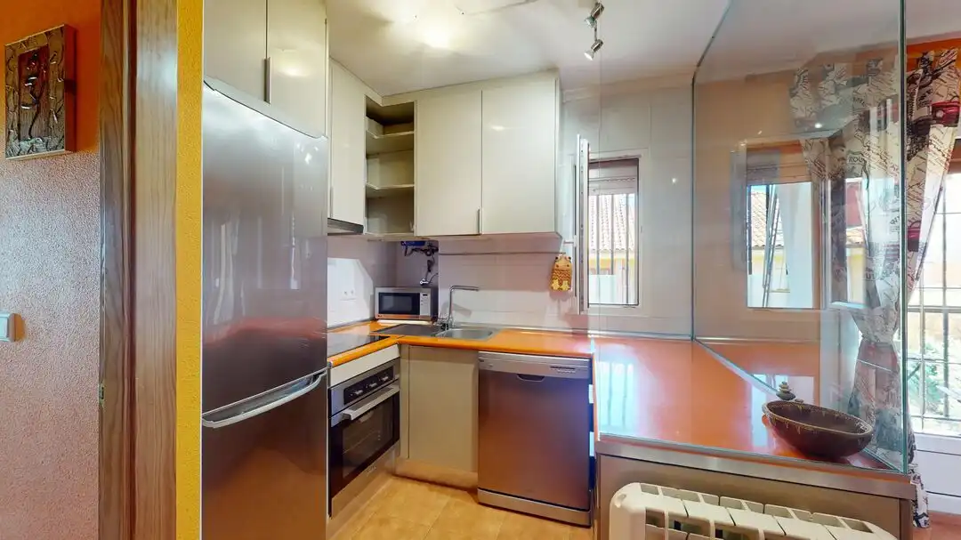 Apartament amb terrassa en venda a Barrio Casasola 1011, imagen 5