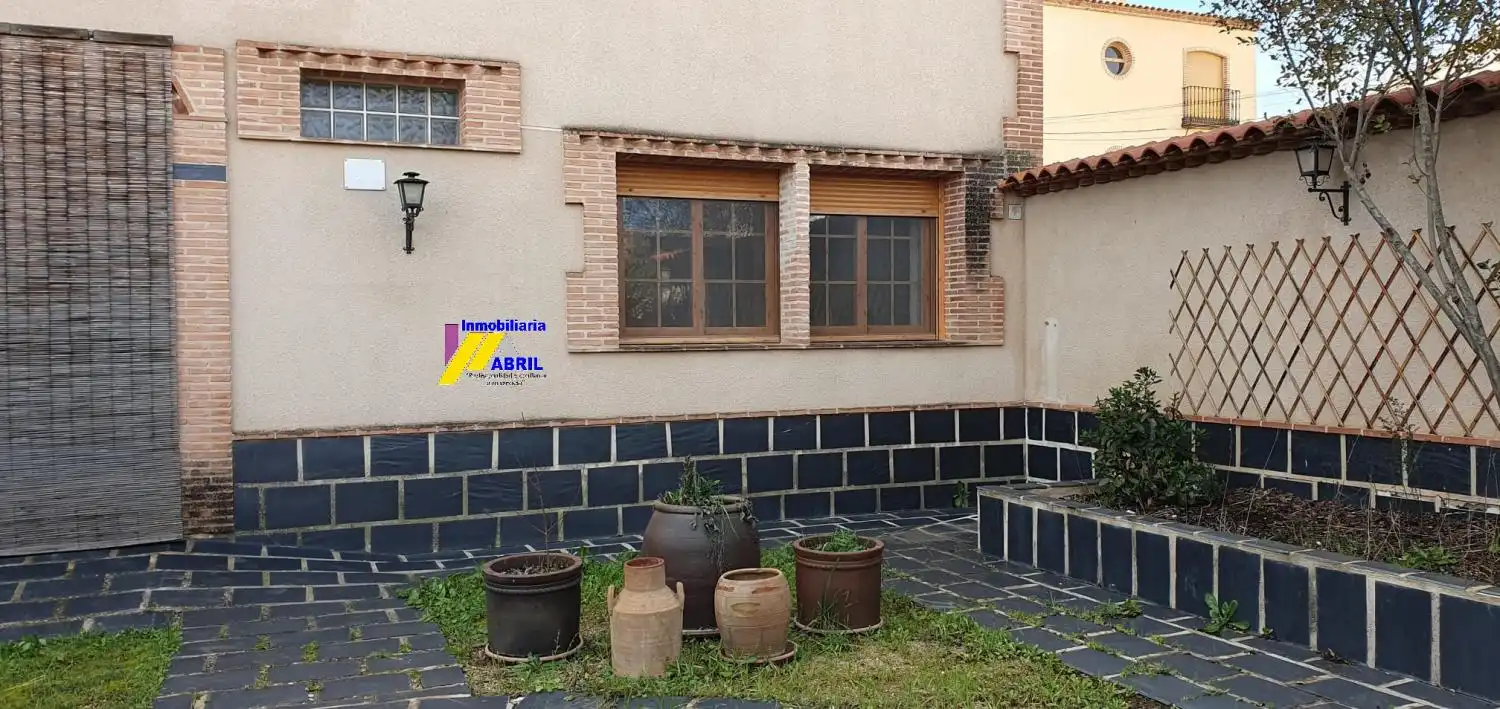 Houses for sale in Aldeaquemada