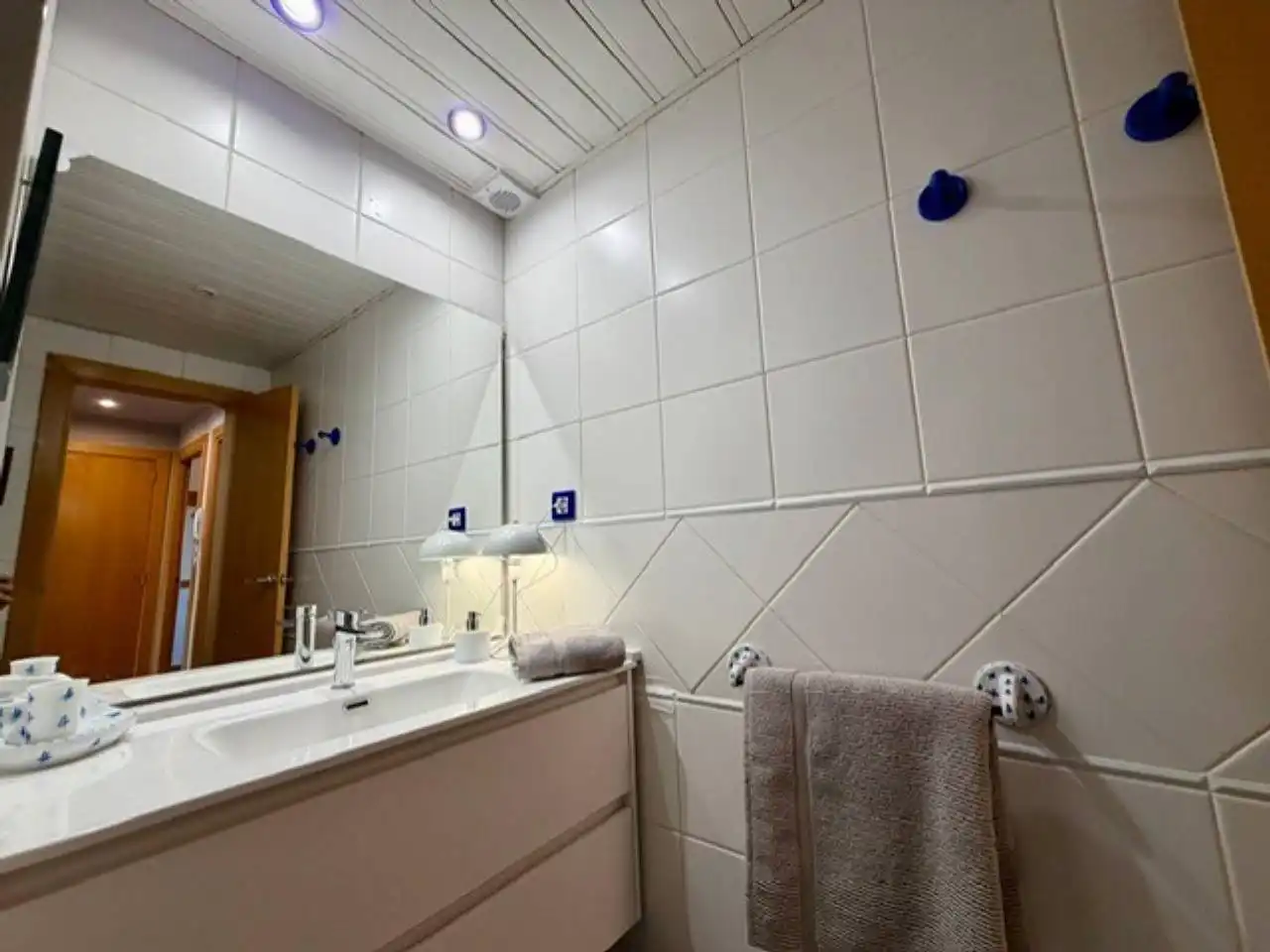 Baño de Piso de alquiler en Sabadell con Aire acondicionado, Calefacción y Parquet