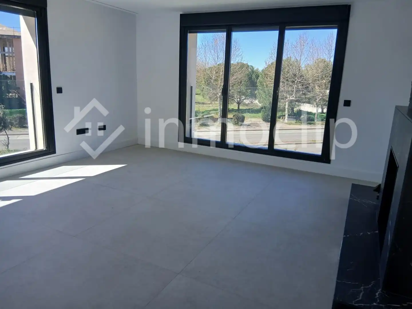 Sala d'estar de Casa o xalet en venda en Villamayor amb Calefacció, Jardí privat i Terrassa