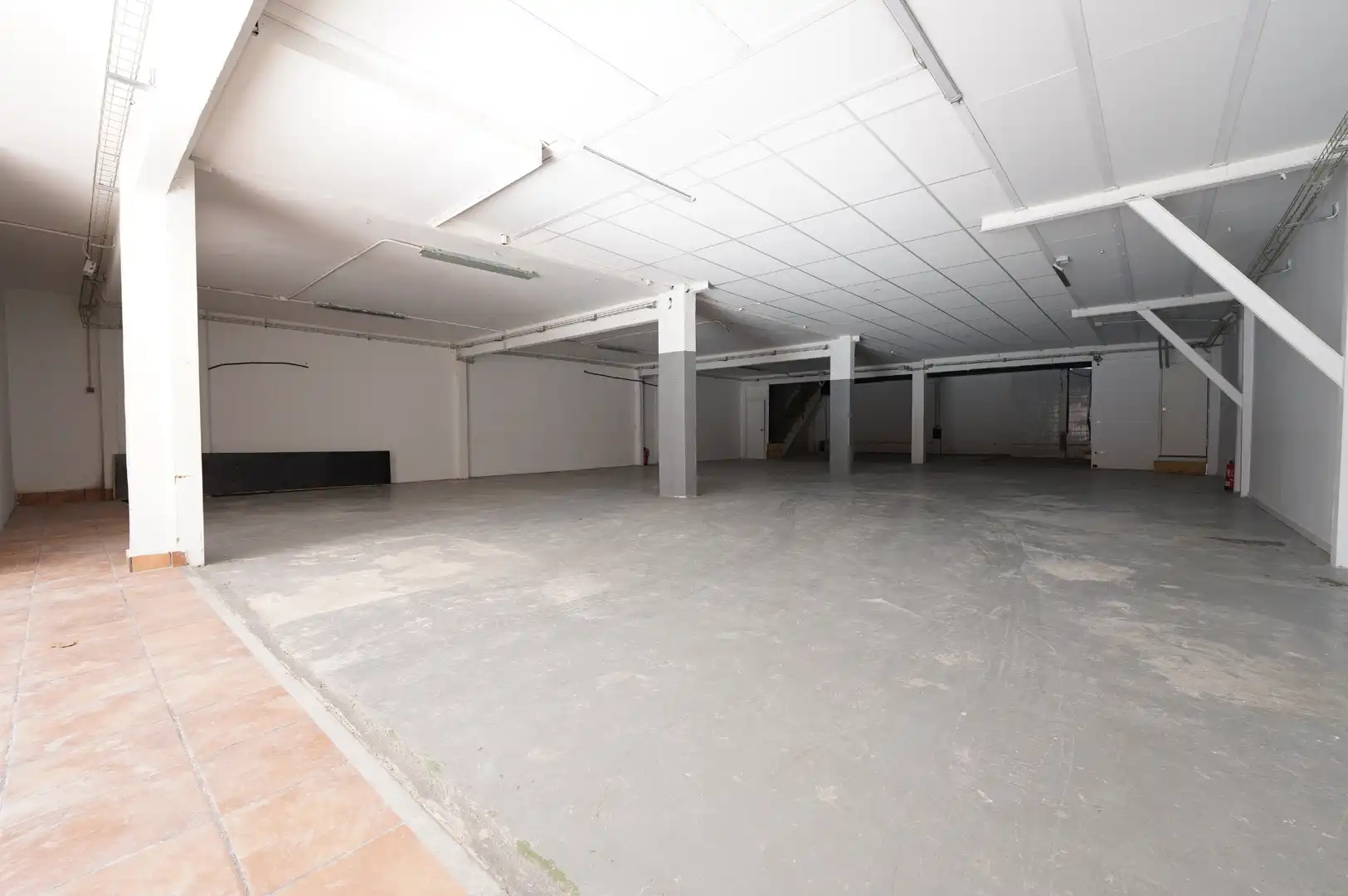 Nau industrial de lloguer a Carrer de Sant Adrià, imagen 3