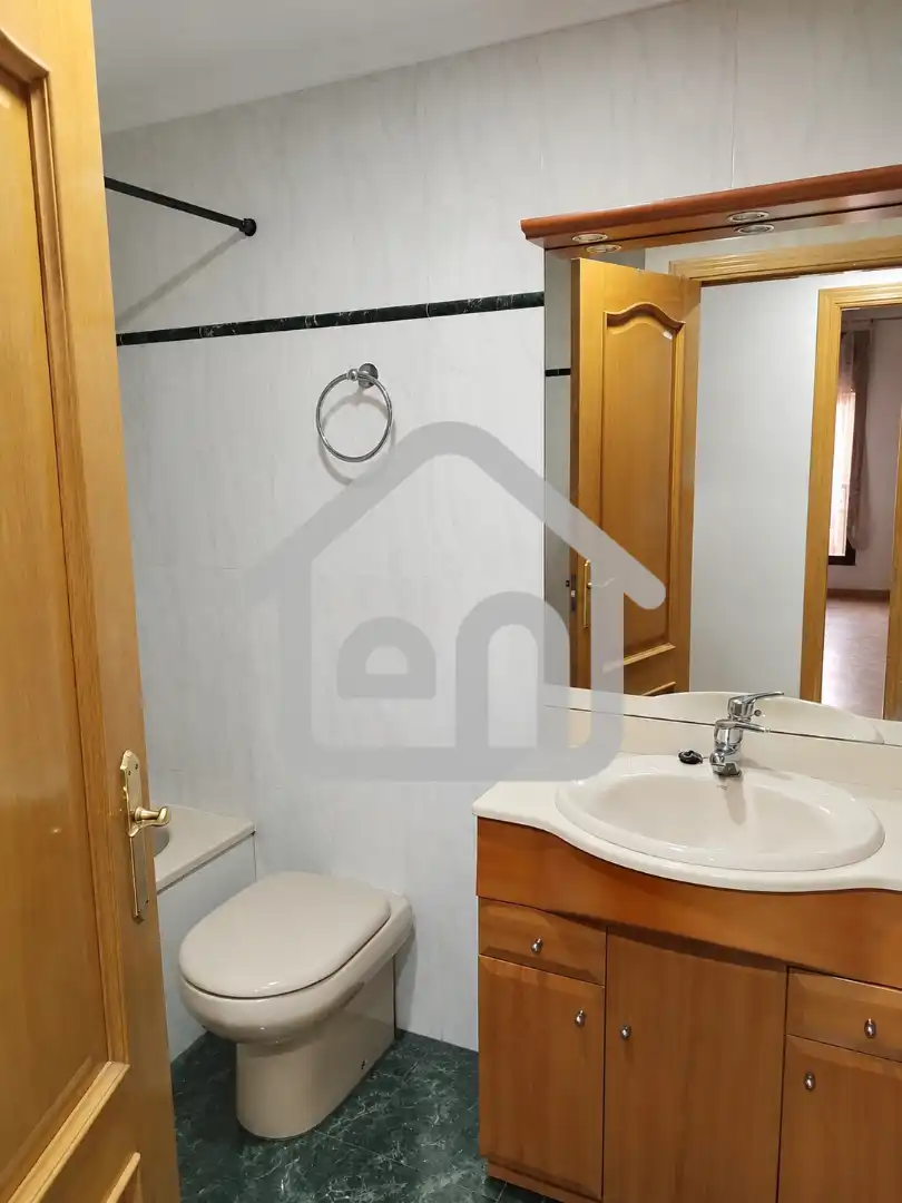 Piso en venta en Calle Cuenca, Requena