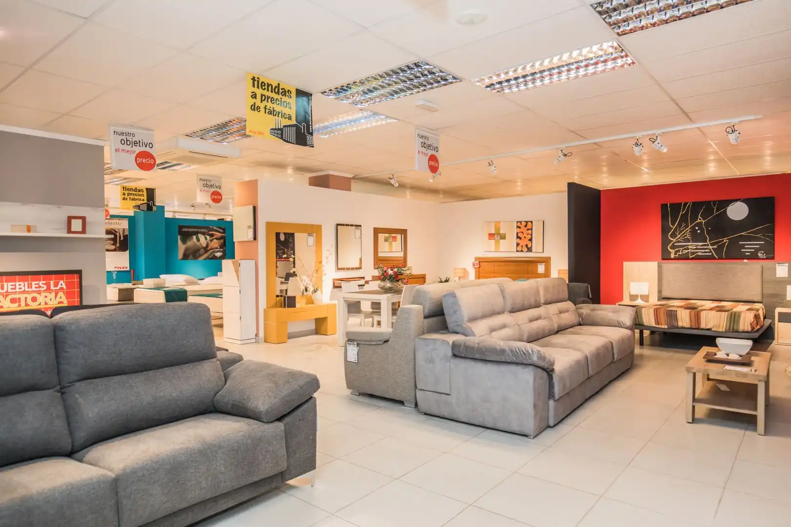 Sala d'estar de Local en venda en Ávila amb Aire condicionat i Terrassa