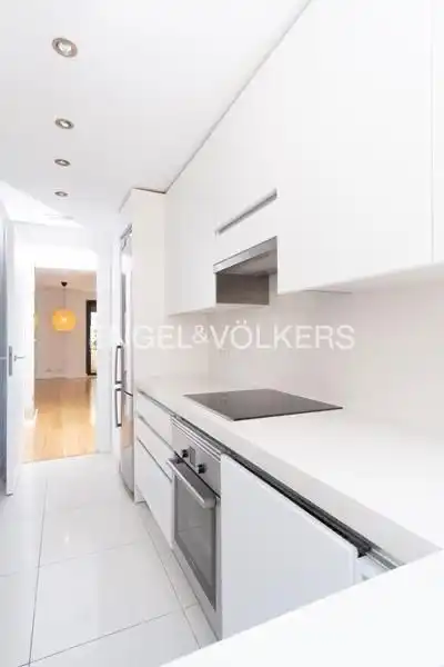 Küche von Wohnung zur Miete in Madrid mit Klimaanlage, Heizung und Terrasse