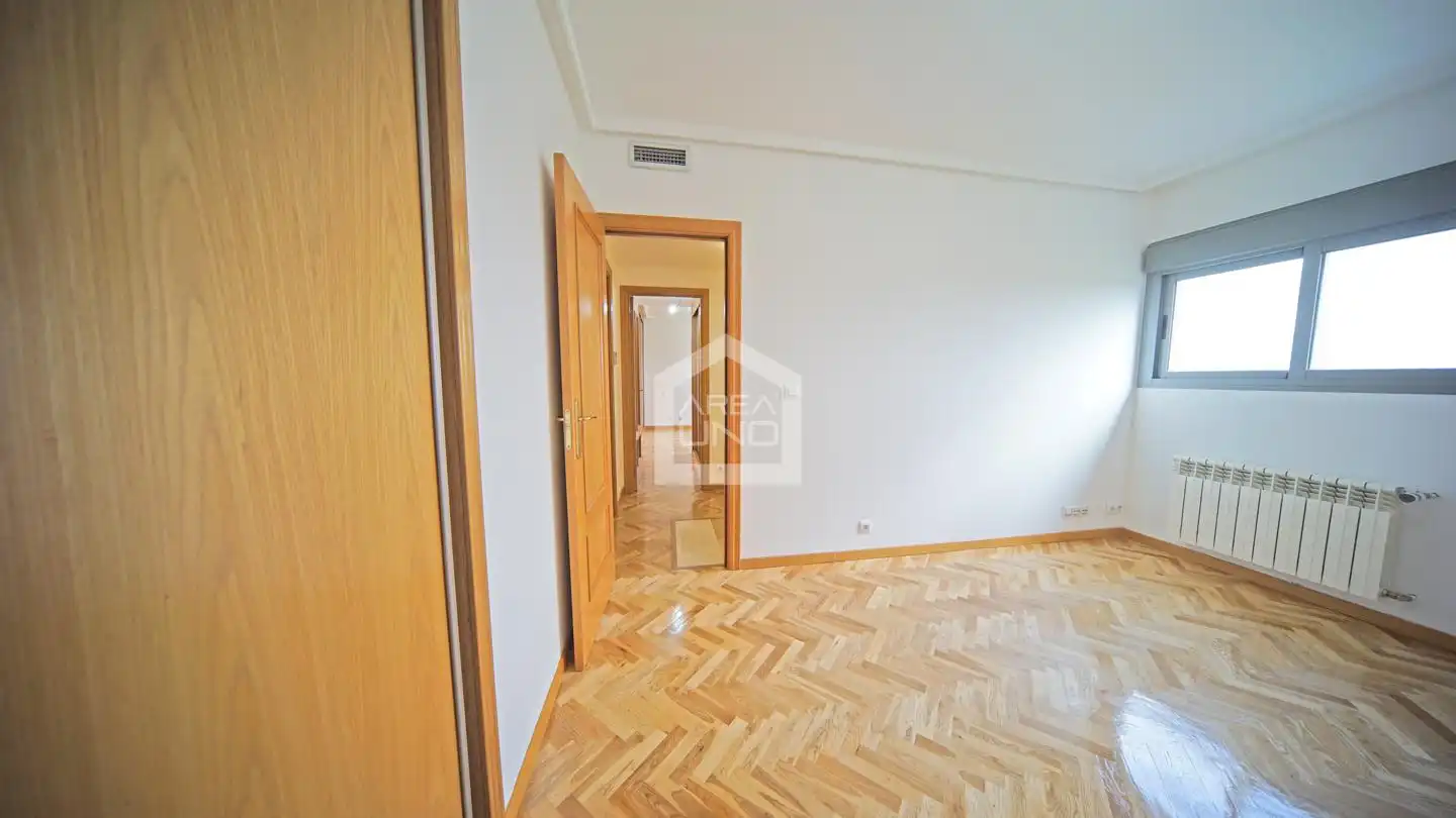 Schlafzimmer von Wohnung zur Miete in Alcorcón mit Klimaanlage, Heizung und Parkett