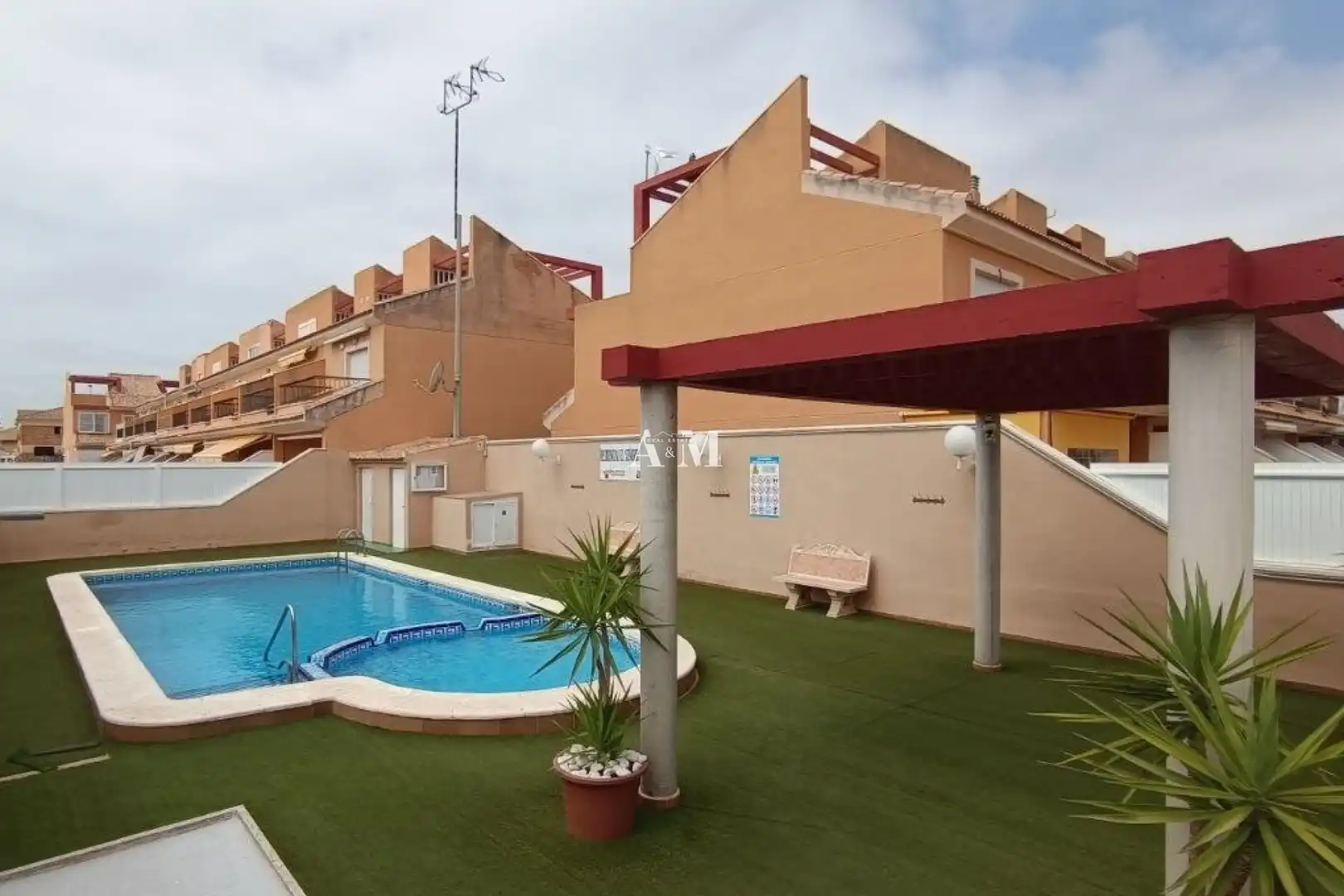 Vista exterior de Dúplex de lloguer en San Javier amb Aire condicionat, Calefacció i Piscina
