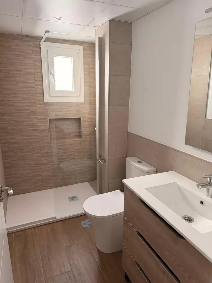 Baño de Piso de alquiler en Carmona