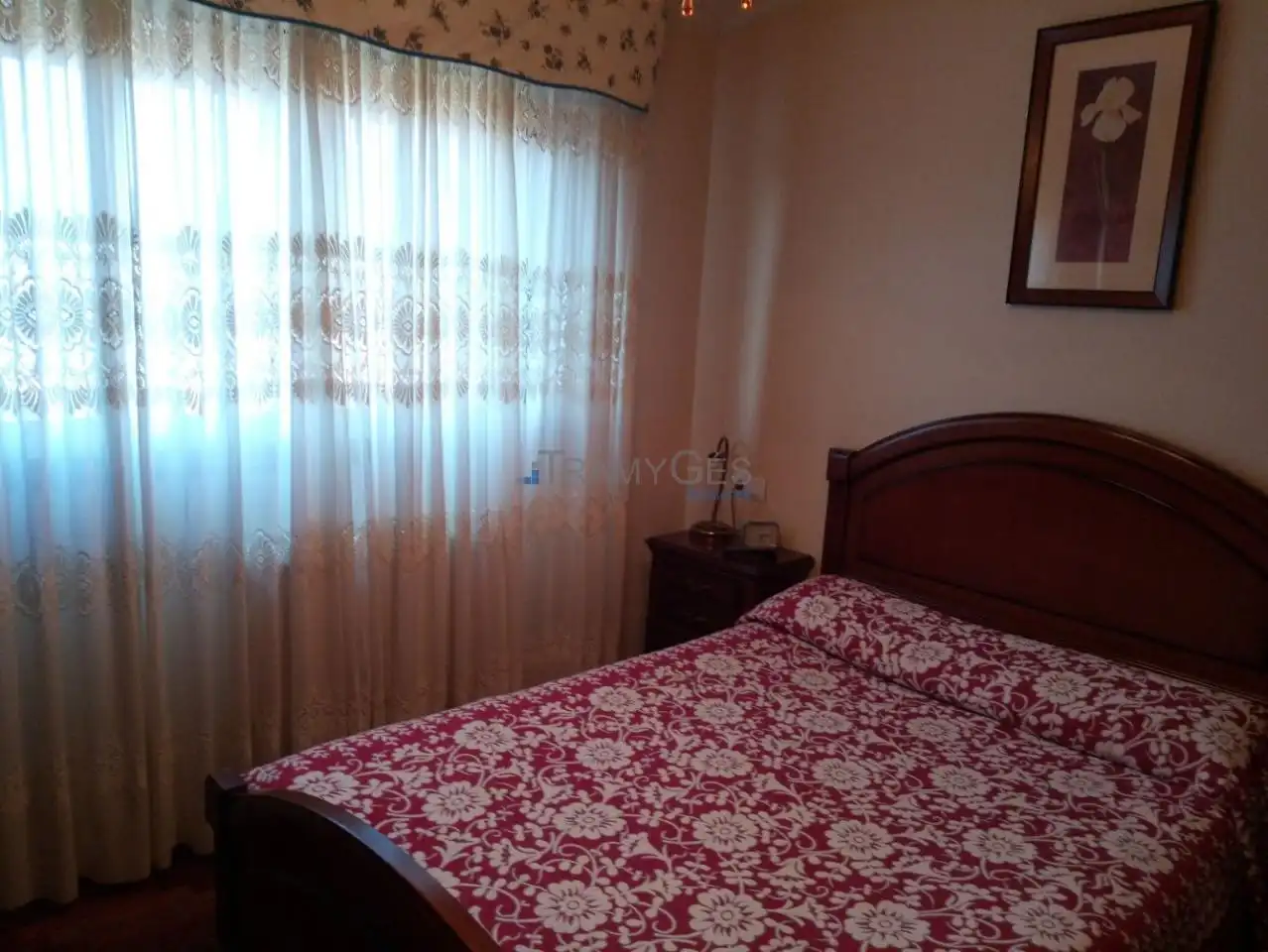 Habitación de Casa adosada en venta en Vigo  con Calefacción, Jardín privado y Parquet
