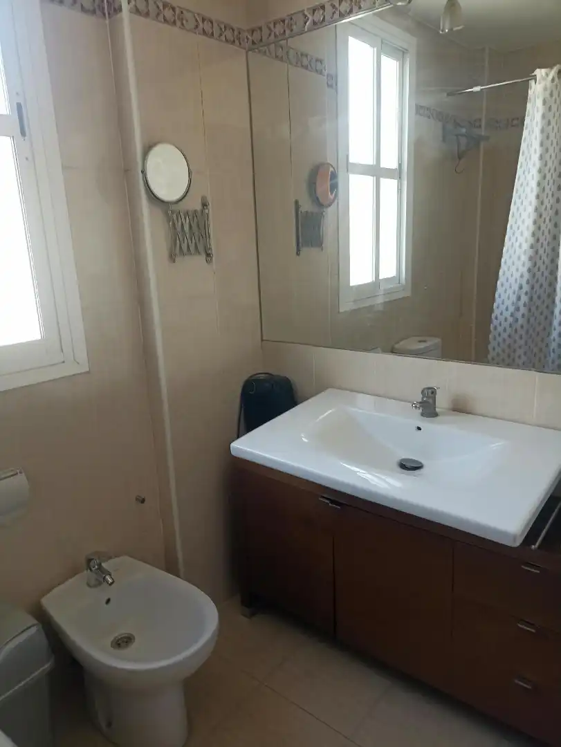 Bany de Casa o xalet en venda en Guadalcázar amb Aire condicionat, Calefacció i Moblat