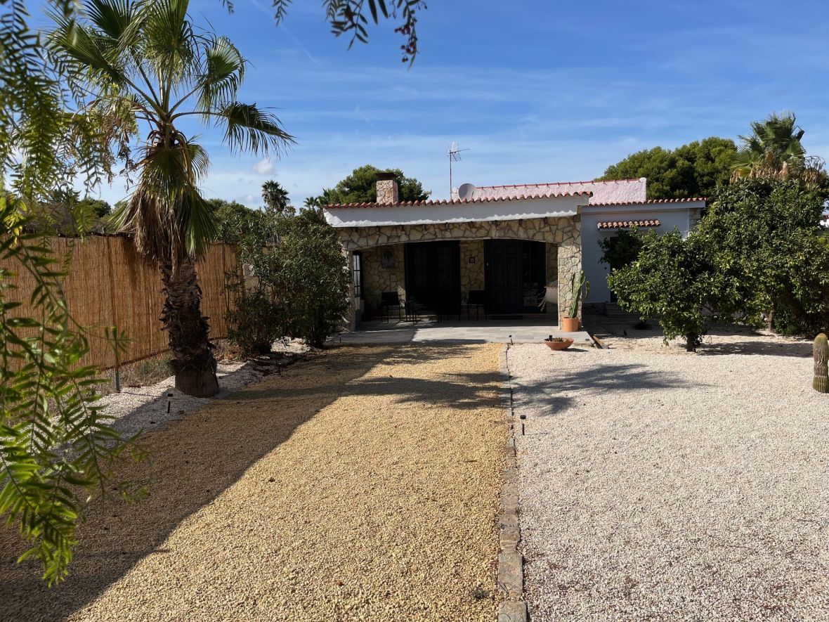 Vista exterior de Casa o xalet de lloguer en Alicante / Alacant amb Aire condicionat, Calefacció i Terrassa