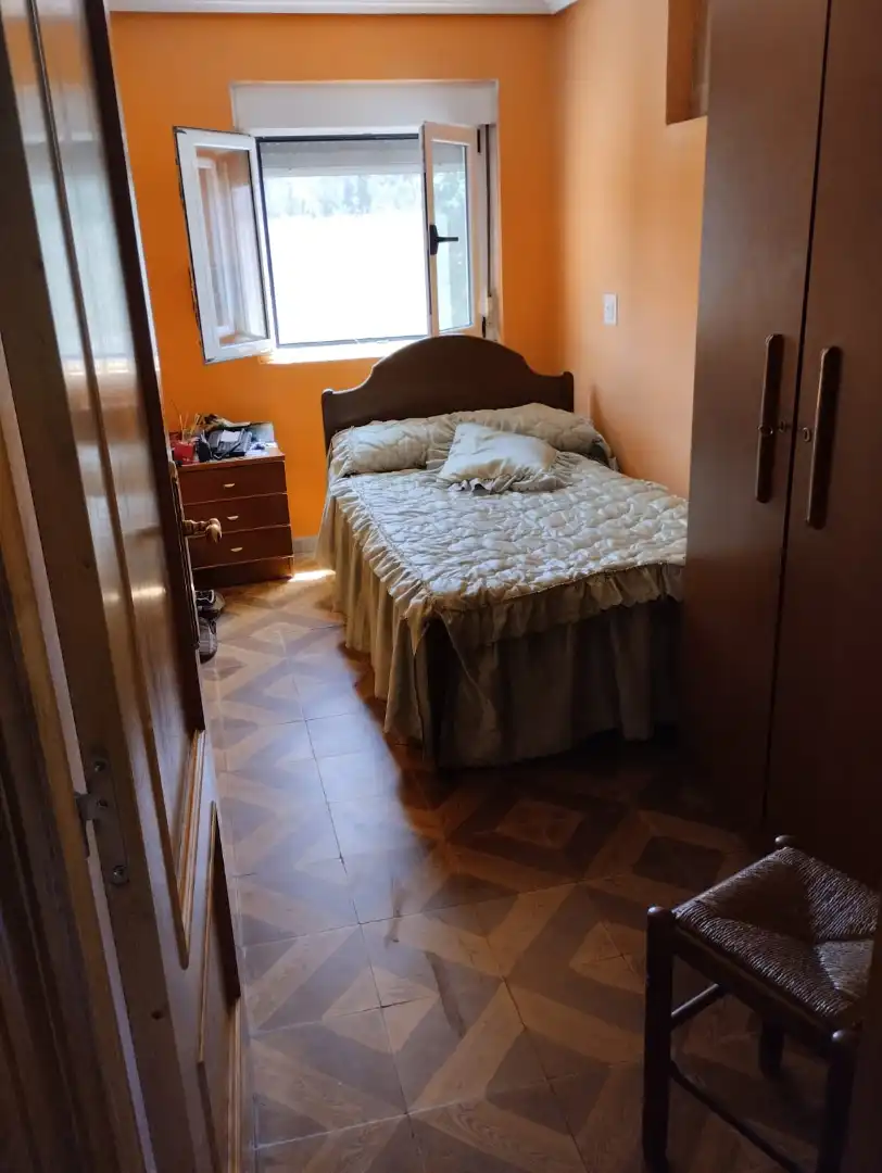 Schlafzimmer von Country house zum Verkauf in Tineo mit Heizung, Privatgarten und Möbliert