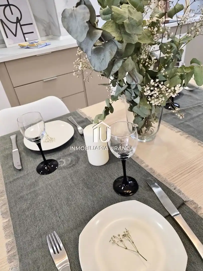 Dining room of Flat for sale in Laredo
