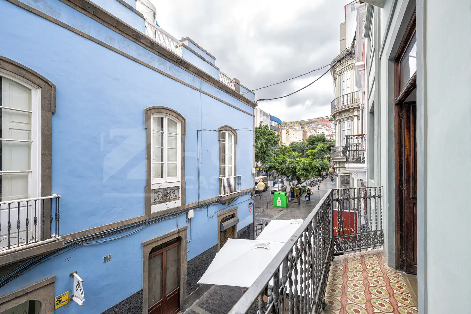 Vista exterior de Pis en venda en Las Palmas de Gran Canaria amb Terrassa i Balcó
