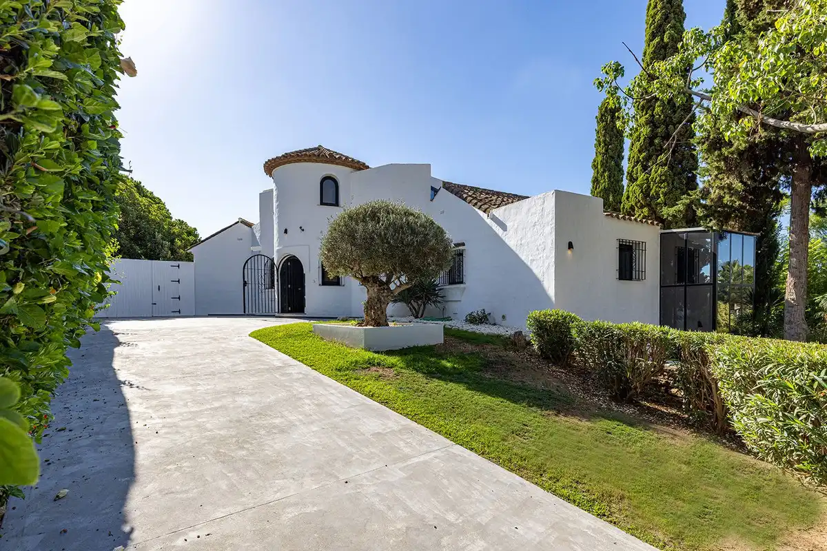 Vista exterior de Casa o xalet en venda en Marbella Centro