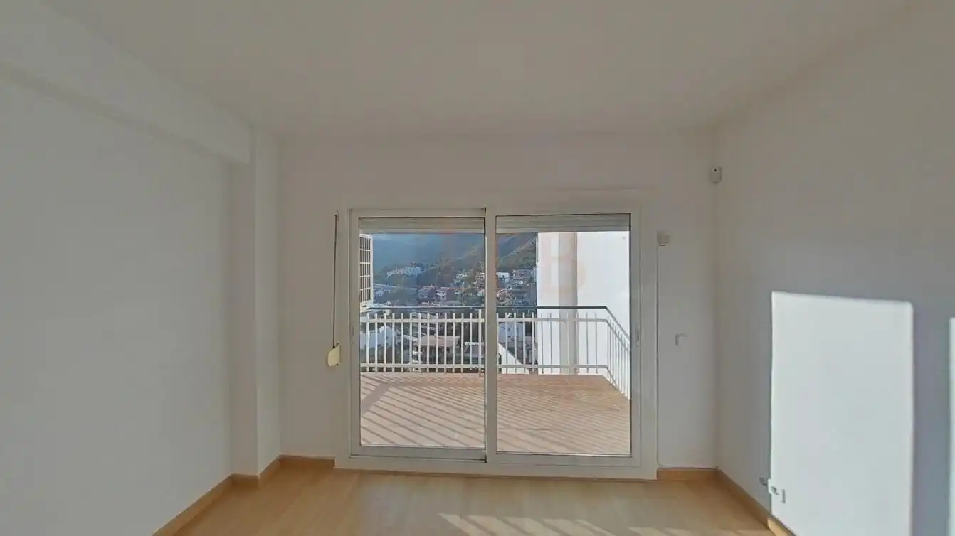 Habitación de Piso en venta en Castelldefels con Terraza y Piscina comunitaria