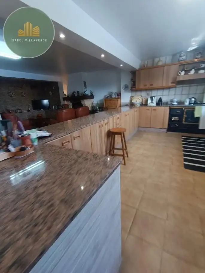 Cocina de Casa o chalet en venta en A Coruña Capital  con Calefacción, Jardín privado y Piscina