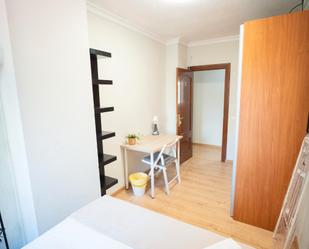 Bedroom of Flat to share in Málaga Capital  with Furnished, Oven and Washing machine