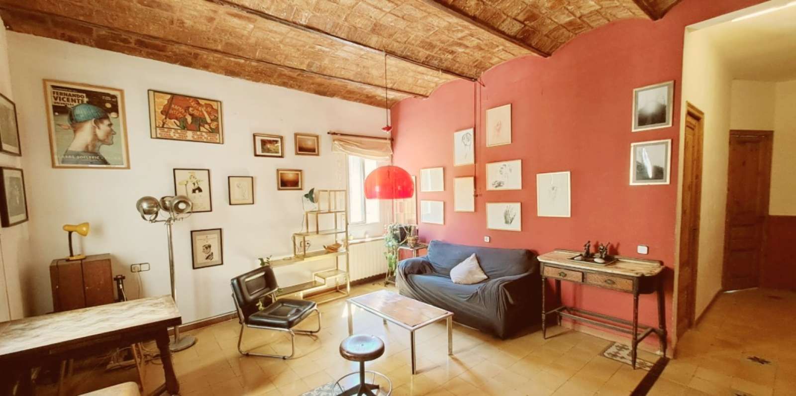 Living room of Apartment to share in  Barcelona Capital  with Air Conditioner and Terrace