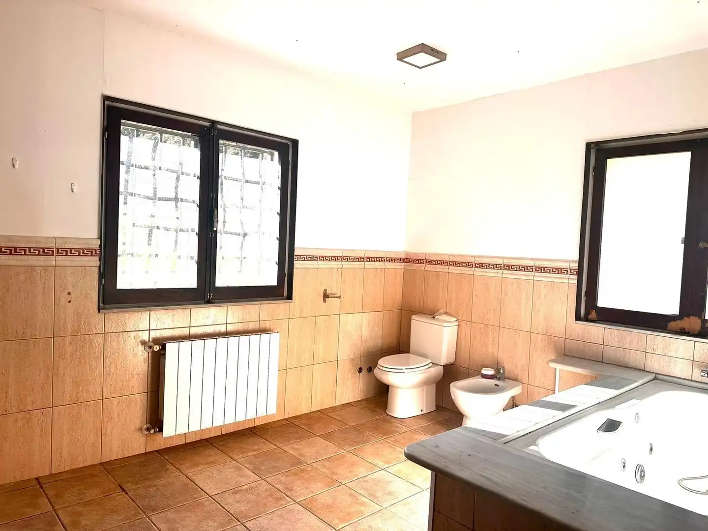Baño de Finca rústica en venta en Maçanet de la Selva con Calefacción, Jardín privado y Terraza