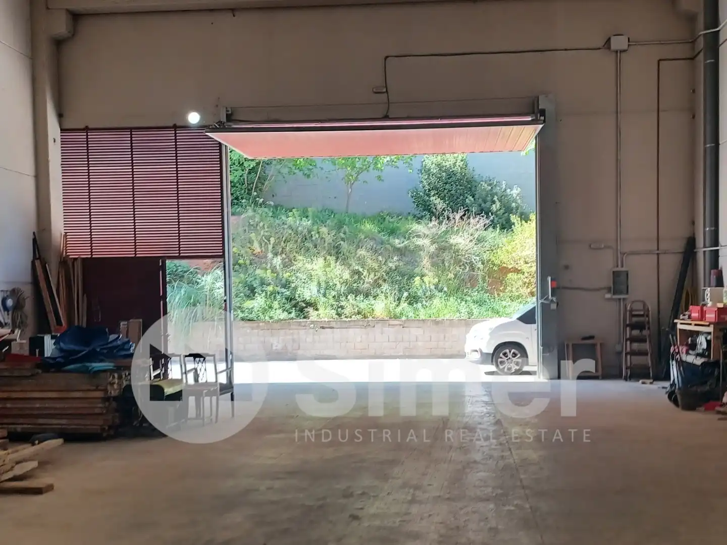 Parkplatz von Fabrikhallen zum Verkauf in Sant Quirze del Vallès